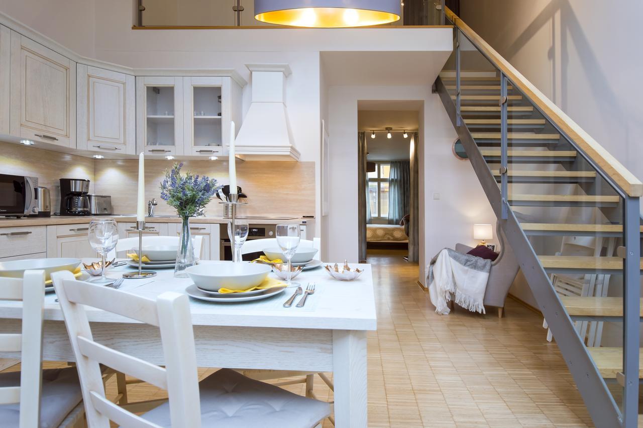 Modern Apartment Charvatova Prague Exterior photo