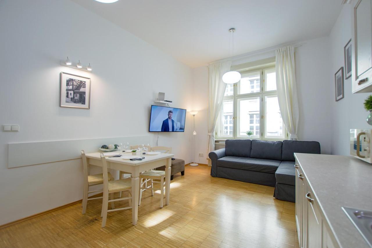 Modern Apartment Charvatova Prague Exterior photo